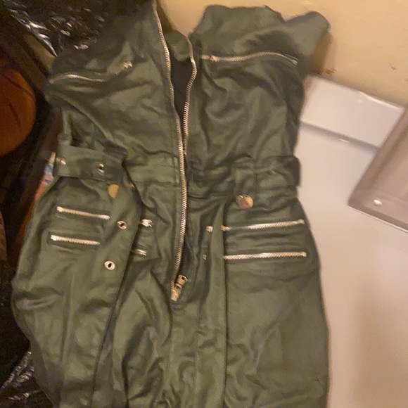 Jumpsuit - Picture 3 of 5